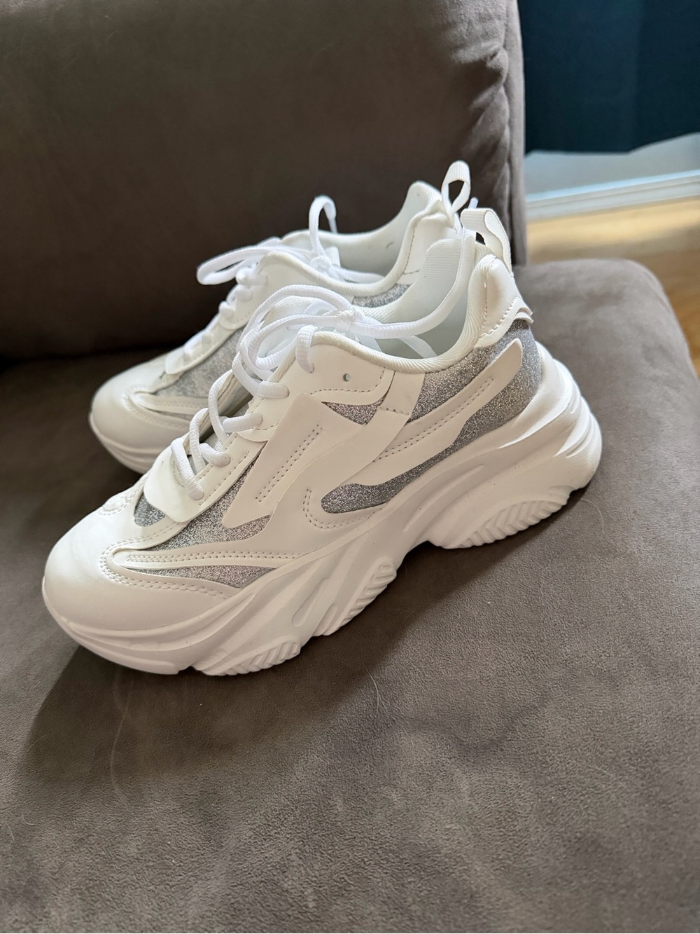 Dream Pairs White and Silver Chunky Women's Sneakers